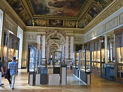 Room 36 of the Greek antiquities in the Louvre