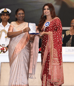 Shreya Ghoshal at 69th National Film awards (cropped)