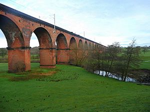 The Twemlow Viaduct 1 - geograph.org.uk - 1083009