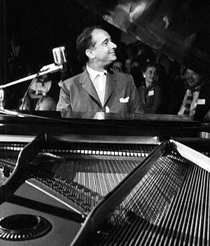 Victor Borge in concert 1957