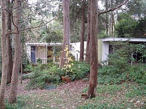 1800 - Simpson-Lee House I - Front of house from front garden. (5052085b1).jpg