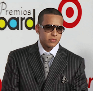 2009 Billboard Awards Red Carpet - Daddy Yankee - 6,09 sec