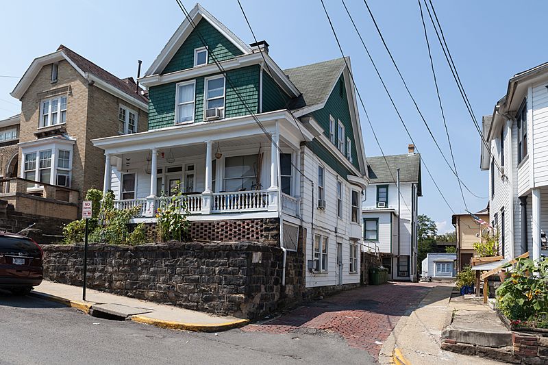 Image 70 Kingwood Street West Virginia)