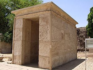 Alabaster chapel of Amenhotep I (Karnak)