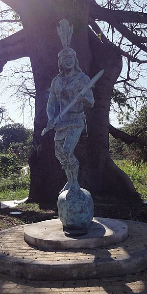 Estatua de Agüeybaná II, El Bravo, en el Parque Monumento a Agüeybaná II, El Bravo, en Ponce, Puerto Rico (DSC02672C)