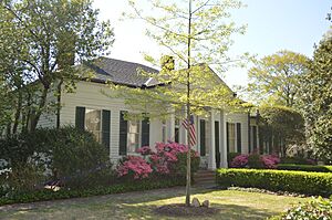 Oak Home at Corinth