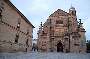 PLAZA E IGLESIA DE UBEDA - panoramio