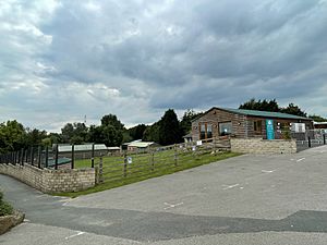 Ponderosa Zoo Entrance and General View.jpg