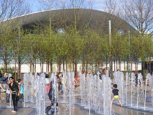 Queen Elizabeth Olympic Park (13763723503)