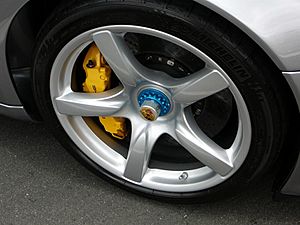 SC06 2005 Porsche Carrera GT wheel