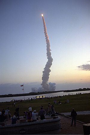 STS-59 launches from Kennedy Space Center