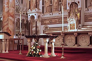 St Mary's Church altar, Manchester by Anthony O'Neil Geograph 4197884