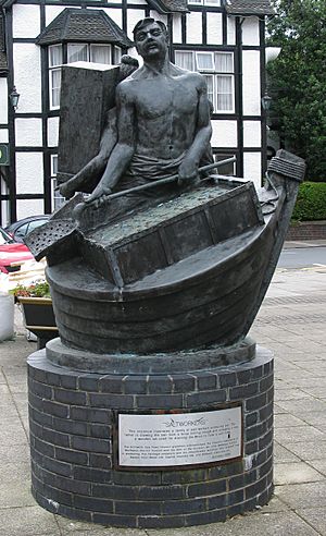 Statue to saltworkers