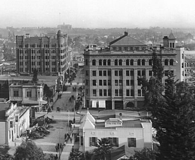 Stimson Block, 3rd Street and Bradbury Building, seen from Olive Street on Bunker Hill, Los Angeles, c.1893-1900