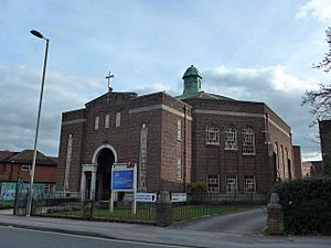 Swaythling Methodist Church, Burgess Road (geograph 4371980).jpg