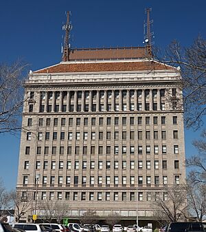 The Grand 1401, Fresno, CA (cropped)