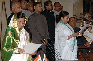 The President, Smt. Pratibha Devisingh Patil administering the oath as Cabinet Minister to Km. Mamata Banerjee, at a Swearing-in Ceremony, at Rashtrapati Bhavan, in New Delhi on May 22, 2009