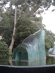Adelaide Botanic Gardens - Glass sculpture