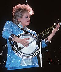 Barbara Mandrell DN-ST-87-03190 (cropped)