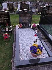 Bob paisley grave