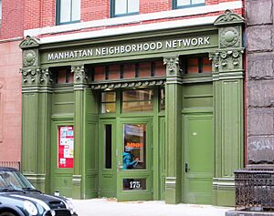 Fire Engine Company No. 53 Manhattan Neighborhood Neitwork 175 East 104th Street