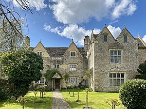 Kelmscott Manor, April 2022 11.jpg