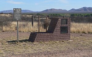 Lehner mammoth kill site monument 2