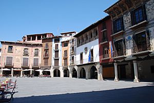 Main Square, Graus