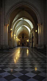 Toledo Cathedral interior, August 2012