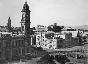 Adelaide town hall 1950