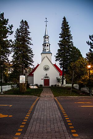 Chapelle Saint-Bernard (37646265551)