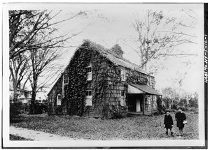 GENERAL VIEW. (Date and photographer unknown) - Ananias Conklin House, Main Street, Amagansett, Suffolk County, NY HABS NY,52-AMGA,1-1