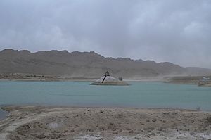 Hanna Lake Quetta P1140271.jpg