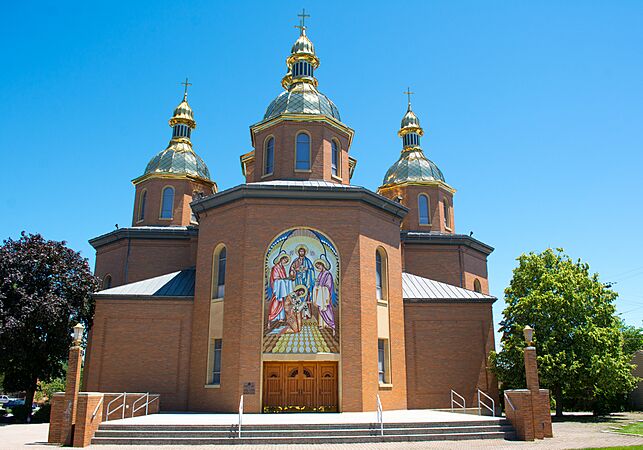Main entrance - St Josaphat Ukrainian Catholic Cathedral (48106356271)