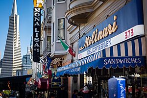 Molinaris Deli Exterior 02.jpg