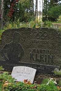 Tombstone at the grave of Martin Klein