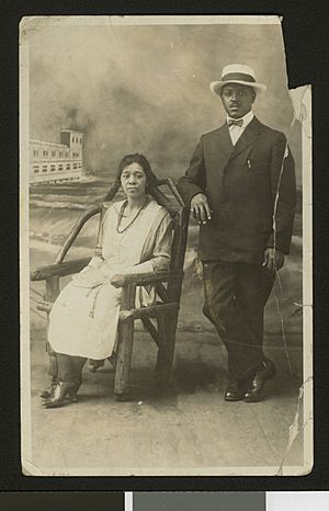 Victorine Spears Kinloch and Alexander Kinloch (?), July 12, 1920, Atlantic City (scl-mss064-0012~1)