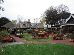 Yankee candle shop flagship outside