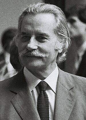 Yannis Charalambopoulos - 1985 (cropped).jpg