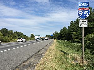 2016-09-16 13 55 45 View north along Interstate 95 just north of Exit 35 (Maryland State Route 216, Laurel, Scaggsville) in North Laurel, Howard County, Maryland