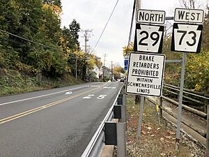 2022-10-26 16 33 59 View north along Pennsylvania State Route 29 and west along Pennsylvania State Route 73 (Main Street) just northwest of Skippack Pike in Schwenksville, Montgomery County, Pennsylvania