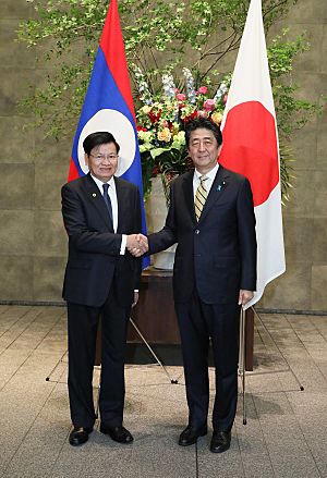 Abe-Sisoulith meeting (2019-05-30) 02