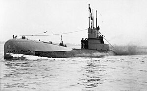 British WWI Submarine HMS R3