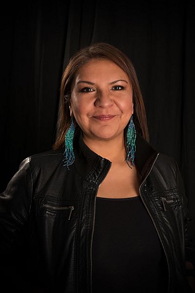 DainaWarrenprofilesmall