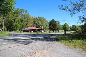 Hall Station Road and Barsley Gardens Road, Bartow County, GA April 2019