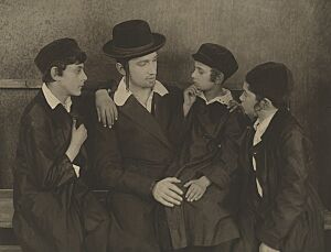 Jacob Kalich in Mezrach und Maarev, 1921