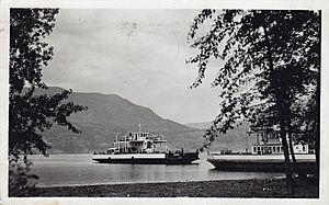 MV Pendozi at Kelowna 1946.jpg