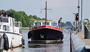 Nieuwebrugsluis in Hoogeveen 9-8-2016 (36108837790)