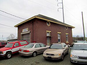 North Haven station building, December 2015