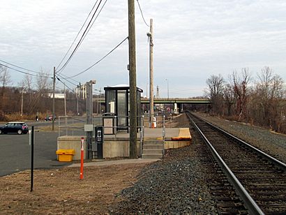 Windsor Locks station from the south, January 2015.JPG